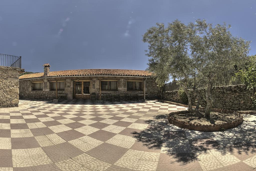 Albergue El Solitario Banos De Montemayor Bagian luar foto